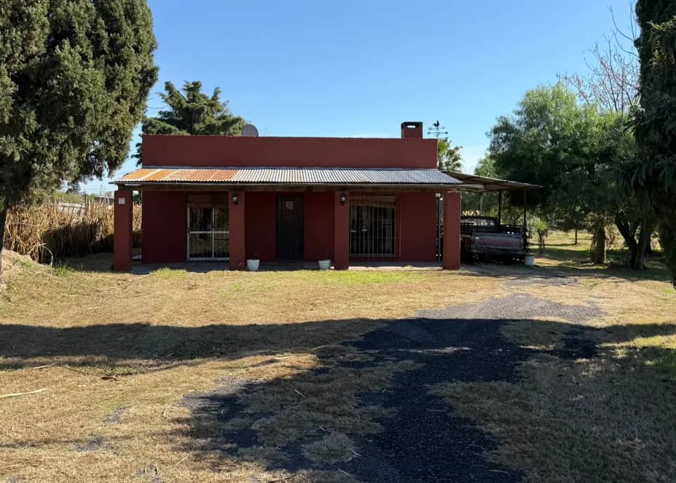 Casa amplia de 4 dormitorios con gran terreno en Bulevar Artigas, Paysandú